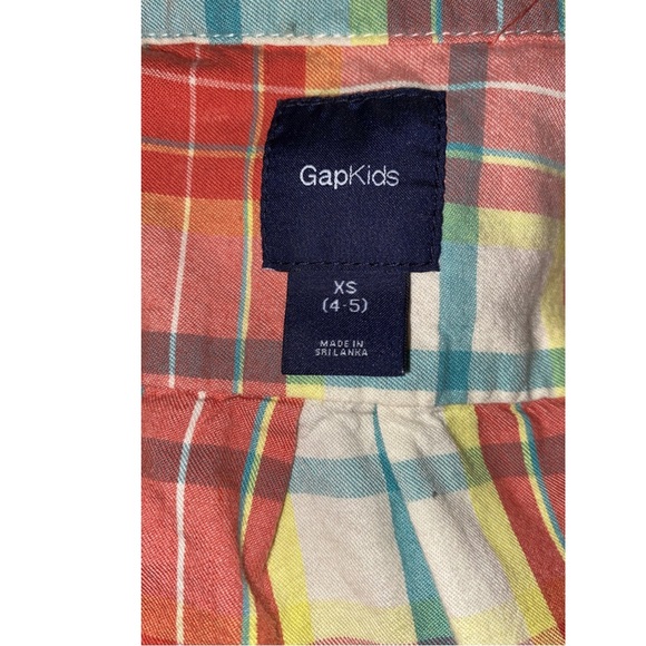 Gap Kids: Toddler Boy’s Plaid Button Up Short Sleeve Shirt - Picture 3 of 3